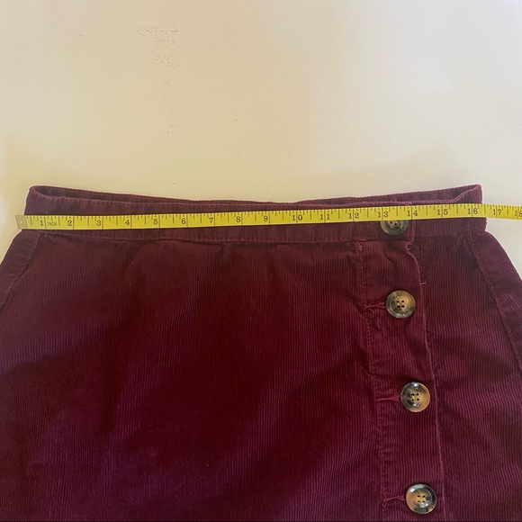 Boohoo Plus Berry Skirt With Buttons - Picture 8 of 9